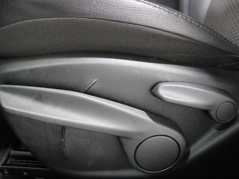 Used 2025 Jeep Compass Latitude image 4