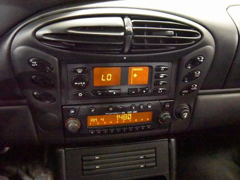 Used 2000 Porsche Boxster image 6