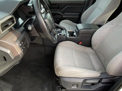 Certified 2024 Toyota Tacoma SR5 image 27