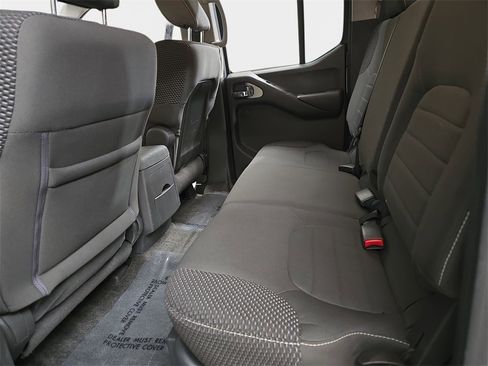 Used 2014 Nissan Frontier PRO-4X image 16