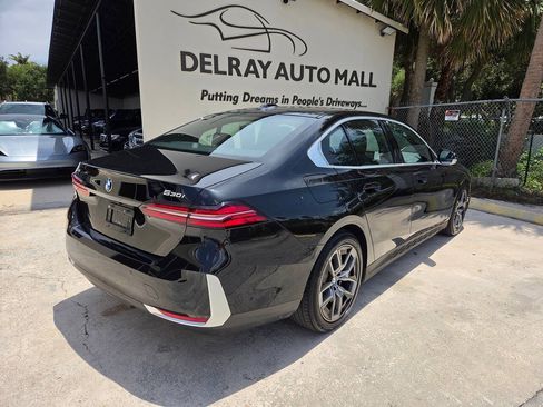 Used 2026 BMW 530i xDrive AWD/4WD image 5