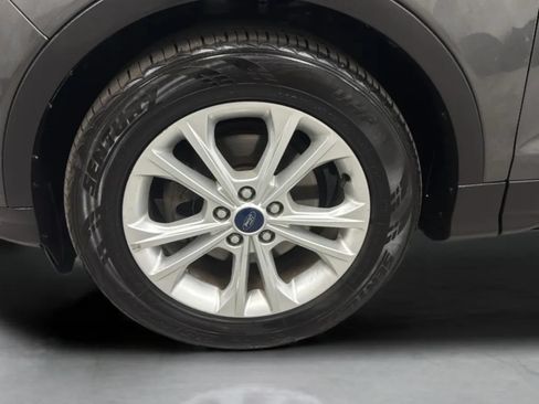Used 2018 Ford Escape SE FWD image 25