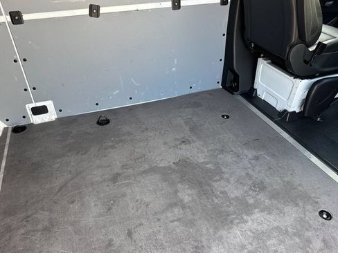 Used 2024 Mercedes-Benz Sprinter 2500 image 14