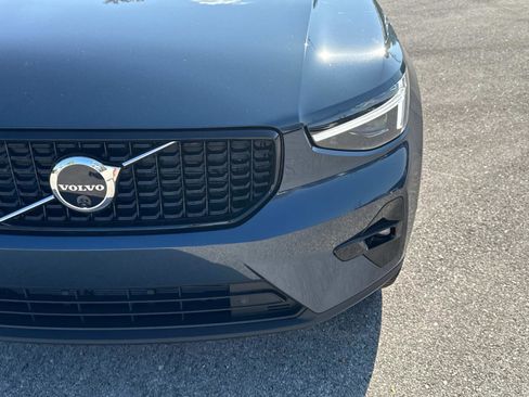 New 2026 Volvo XC40 B5 Ultra w/ Climate Package AWD/4WD image 9
