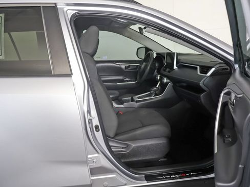 Used 2023 Toyota RAV4 LE FWD image 26