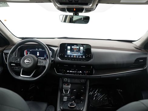 Used 2022 Nissan Rogue Platinum w/ Head-Up Display Package image 14