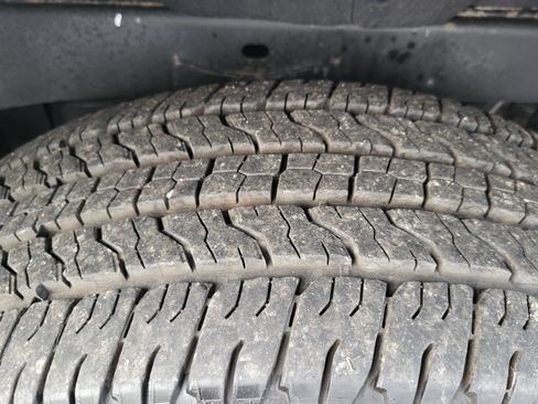 Used 2024 Chevrolet Colorado LT w/ LT Convenience Package III image 31