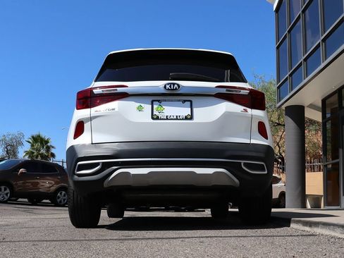 Used 2021 Kia Seltos S FWD image 12