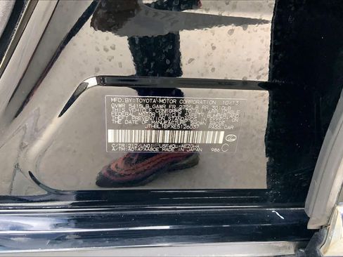 Used 2014 Lexus LS 460 w/ Ultra Luxury Package image 37