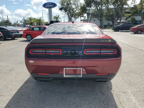 Used 2022 Dodge Challenger R/T Scat Pack w/ Shaker Package image 9