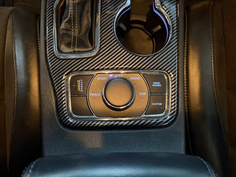 Used 2020 Jeep Grand Cherokee SRT AWD/4WD image 26