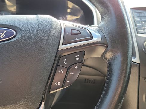 Used 2015 Ford Edge SEL AWD/4WD image 17