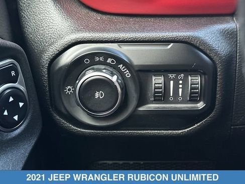 Used 2021 Jeep Wrangler Unlimited Rubicon AWD/4WD image 32