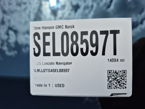 Used 2025 Lincoln Navigator Black Label AWD/4WD image 34