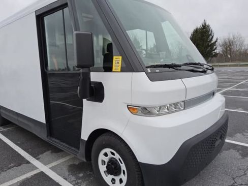 Used 2024 Chevrolet Brightdrop 600 w/ Commercial Equipment Package AWD/4WD image 35