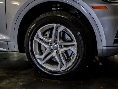 Used 2019 Audi Q5 2.0T Premium w/ Convenience Package image 58