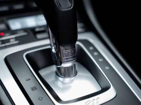 Used 2017 Porsche 911 Turbo image 55