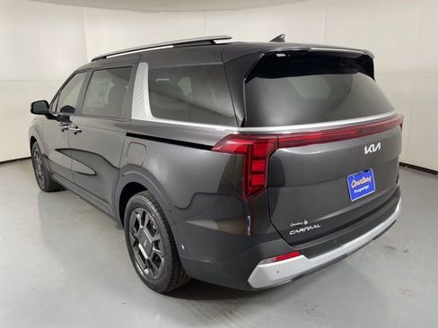 New 2026 Kia Carnival EX image 6
