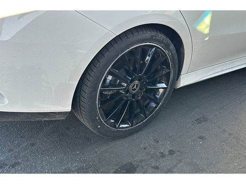 Used 2023 Mercedes-Benz CLA 250 image 7