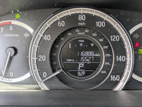 Used 2017 Honda Accord EX image 26