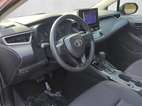 Used 2024 Toyota Corolla LE image 9
