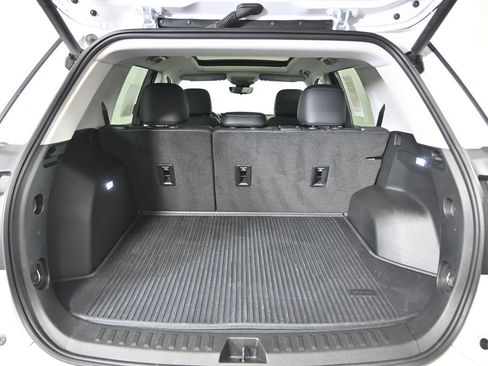 Used 2026 GMC Terrain Denali w/ LPO, Floor Liner Package AWD/4WD image 16