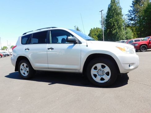 Used 2007 Toyota RAV4 4WD image 1