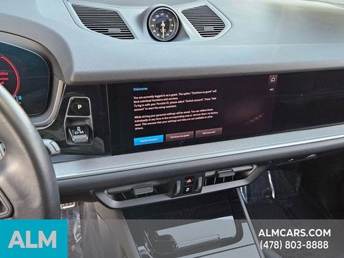 Used 2024 Porsche Cayenne S image 19