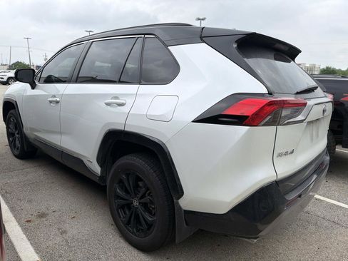 Used 2024 Toyota RAV4 XSE AWD/4WD image 3