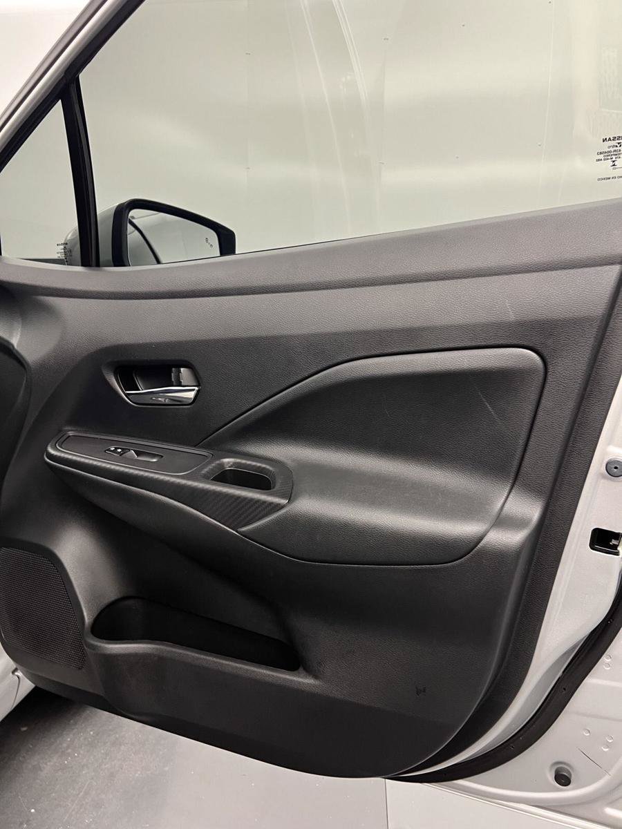 Used 2023 Nissan Versa SV FWD image 36