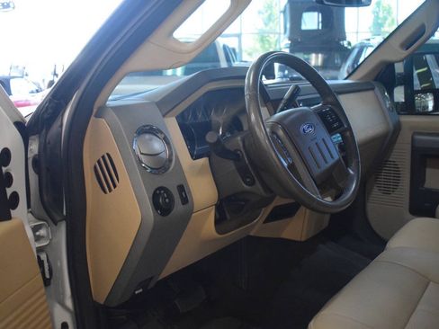 Used 2011 Ford F250 Lariat w/ Lariat Interior Pkg RWD image 38