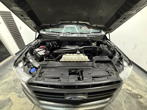 Used 2022 Ford F150 Lariat w/ Equipment Group 502A High image 35