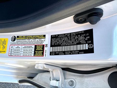 Used 2025 Lexus ES 350 w/ Premium Package image 35