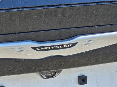 Used 2025 Chrysler Voyager LX image 12