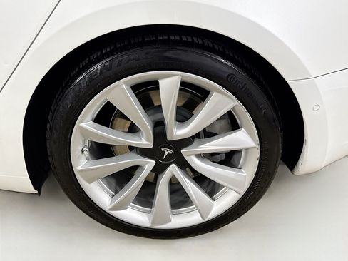 Used 2020 Tesla Model 3 Standard Range Plus RWD image 32