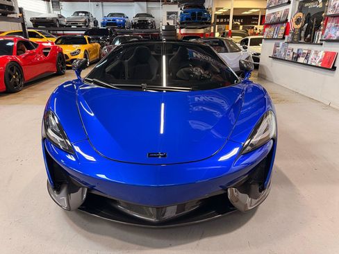 Used 2018 McLaren 570S Spider RWD image 2