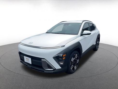 Used 2025 Hyundai Kona SEL image 7
