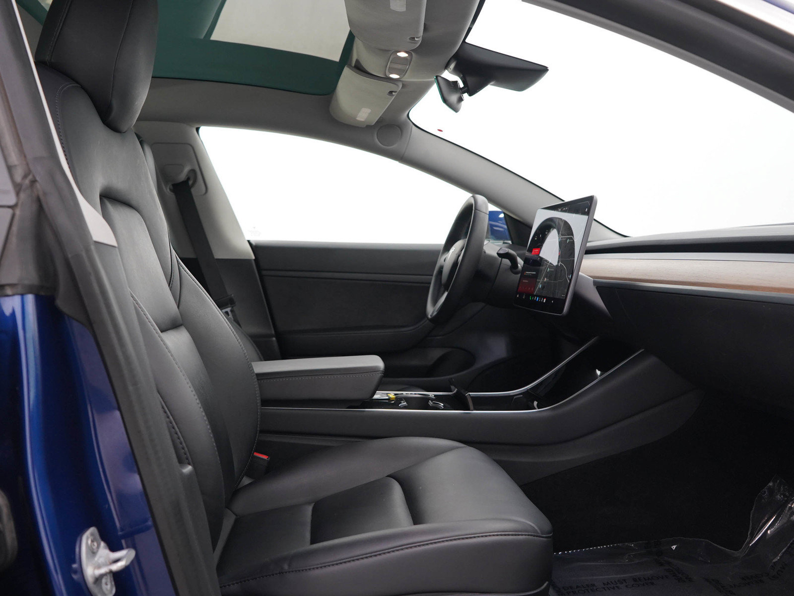 Used 2020 Tesla Model 3 Standard Range RWD image 11