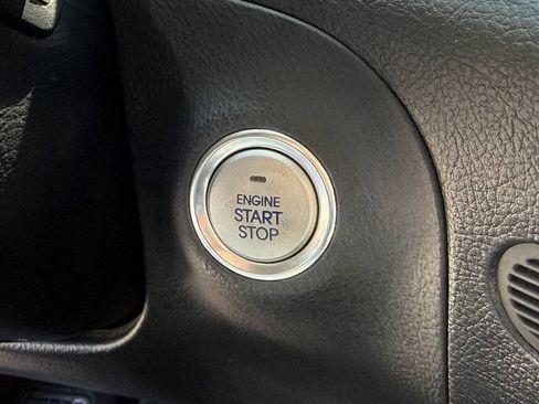 Used 2012 Hyundai Genesis 5.0 RWD image 16