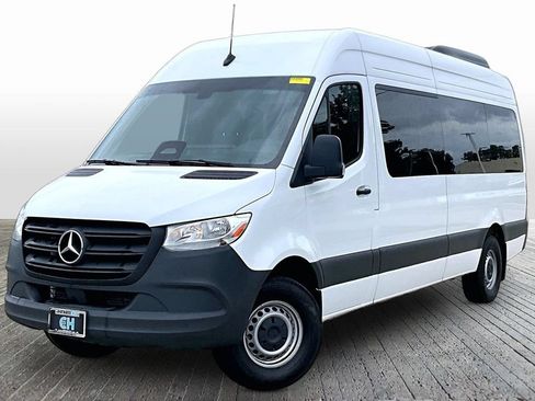 Used 2026 Mercedes-Benz Sprinter 2500 image 3