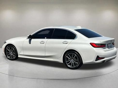 Used 2020 BMW 330i Sedan w/ Premium Package RWD image 4