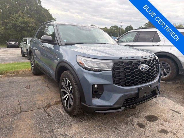 Certified 2025 Ford Explorer ST-Line AWD/4WD image 2