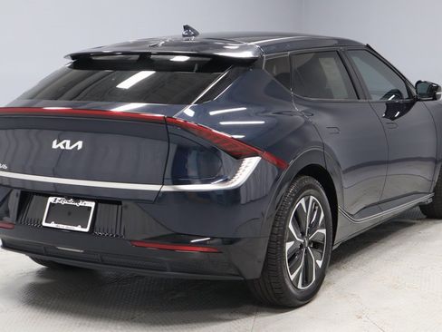 Used 2022 Kia EV6 Wind image 10