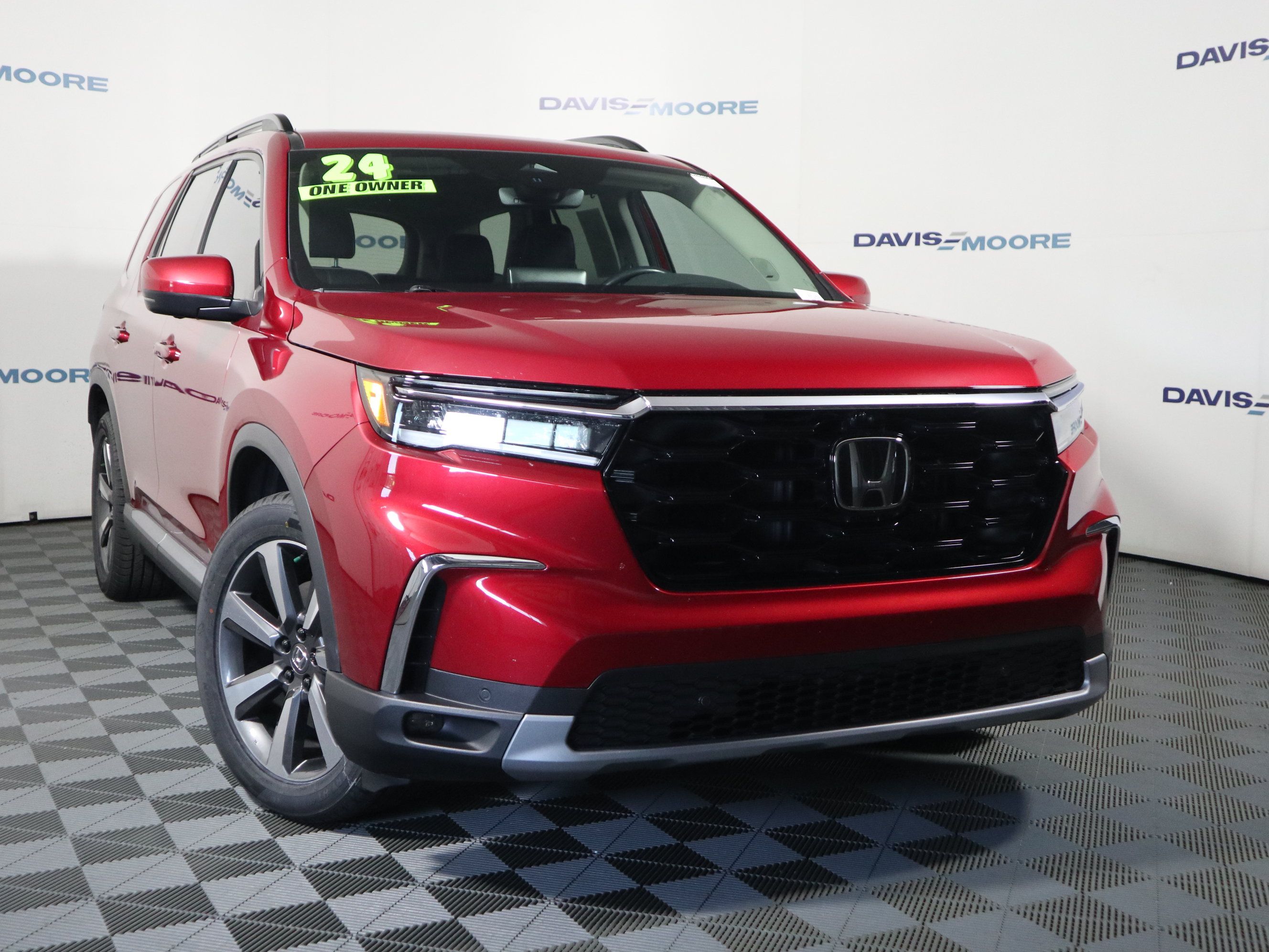 Used 2024 Honda Pilot Elite image 2