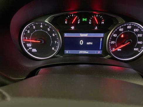 Used 2023 GMC Terrain SLT image 39