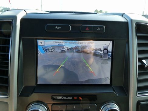 Used 2018 Ford F150 Lariat w/ Equipment Group 502A Luxury image 32