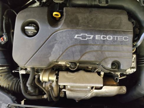 Used 2018 Chevrolet Cruze LS image 30