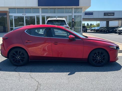 Used 2019 MAZDA MAZDA3 AWD Hatchback w/ Premium Pkg image 3