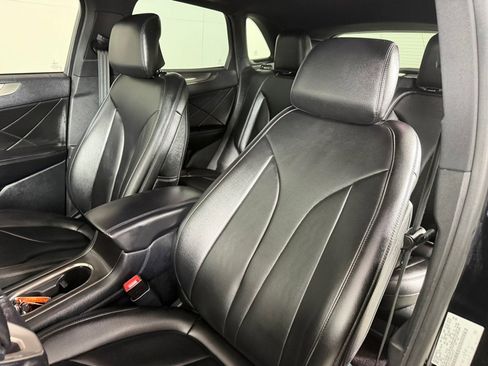 Used 2017 Lincoln MKC Premiere FWD image 13