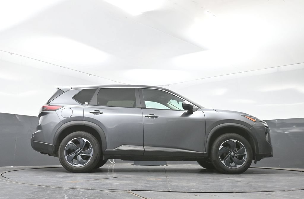 Used 2024 Nissan Rogue SV FWD image 49